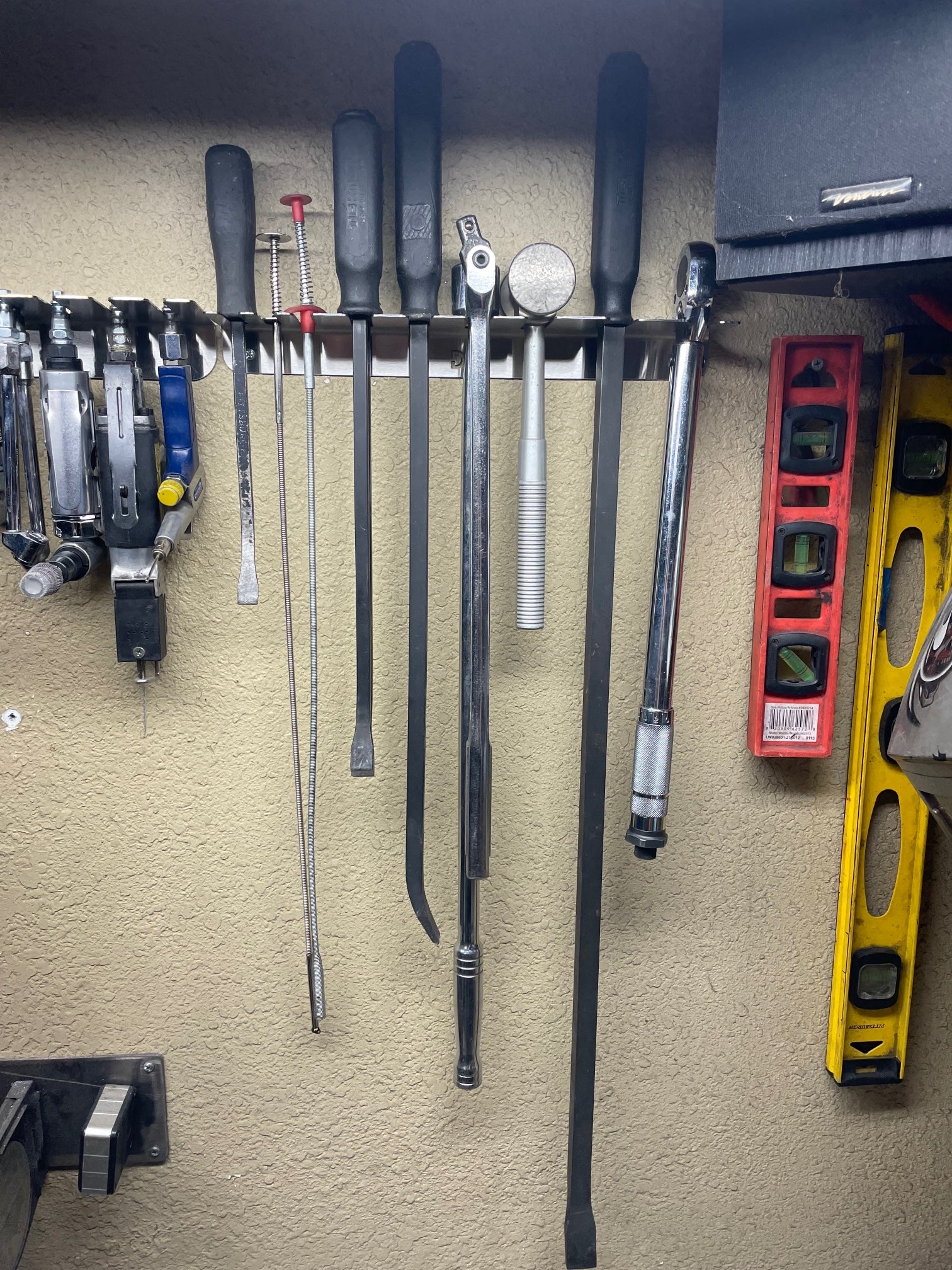 Break Rack Tools DES Pry Bar, Breaker Bar, and Hammer Storage Rack – Duke Engineering ...